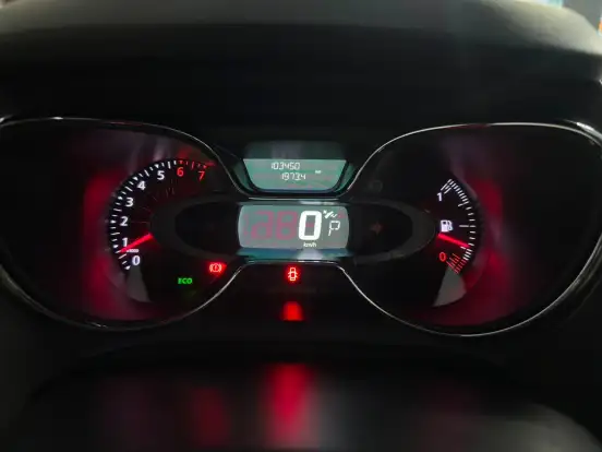 RENAULT-CAPTUR-1.6 16V SCE FLEX INTENSE X-TRONIC RENAULT-CAPTUR-2019