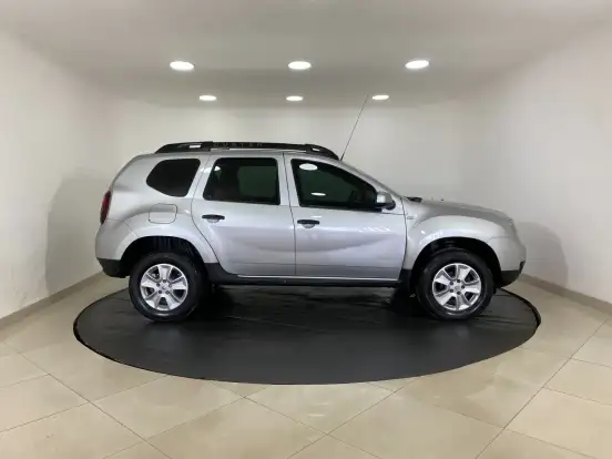 RENAULT-DUSTER-2016