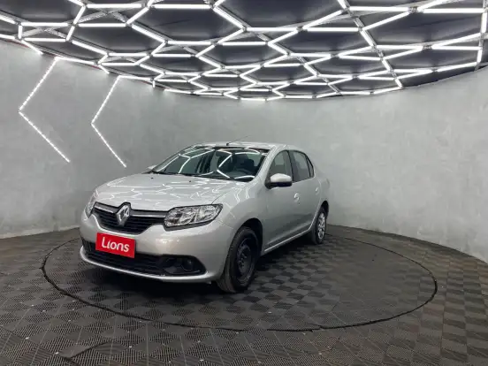 RENAULT-LOGAN-2018