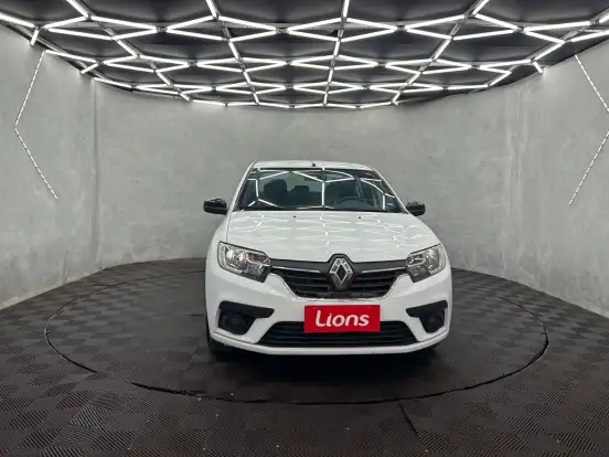 RENAULT-LOGAN-2024