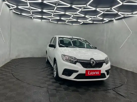 RENAULT-LOGAN-2024