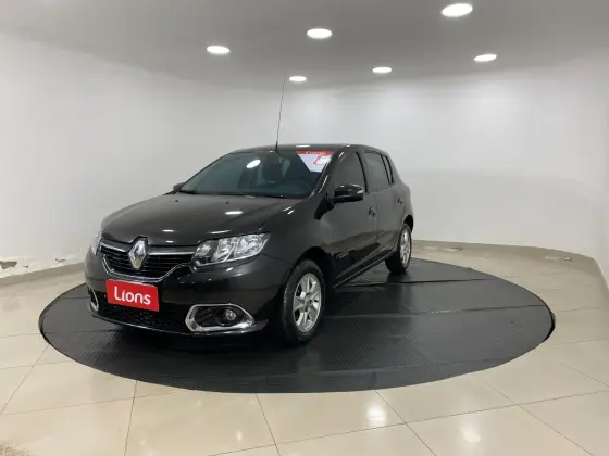 RENAULT SANDERO 1.6 DYNAMIQUE 8V FLEX 4P MANUAL RENAULT SANDERO 1.6 DYNAMIQUE 8V FLEX 4P MANUAL