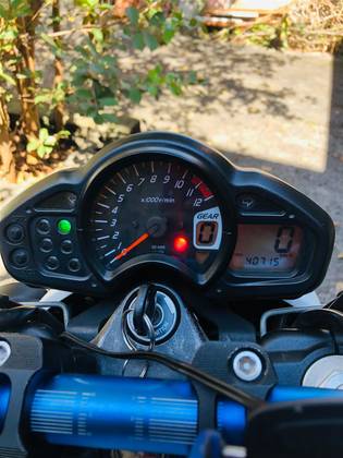 SUZUKI GLADIUS 