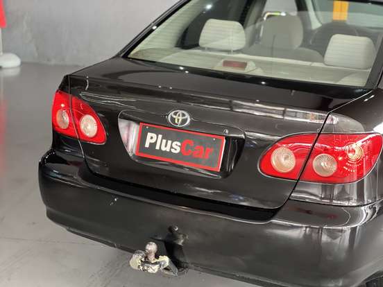 TOYOTA-COROLLA-2005