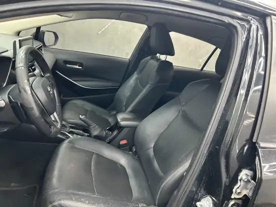 TOYOTA-COROLLA-2023