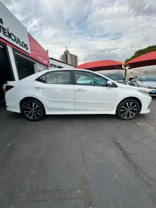 TOYOTA-COROLLA-2017