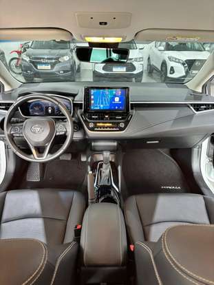 TOYOTA-COROLLA-2024