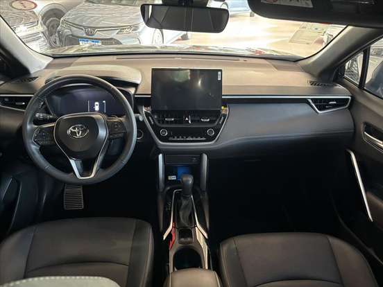TOYOTA-COROLLA CROSS-2025