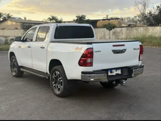 TOYOTA-HILUX-2.8 D-4D TURBO DIESEL CD POWER PACK 4X4 MANUAL TOYOTA-HILUX-2021
