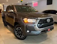 TOYOTA HILUX 2.8 D-4D TURBO DIESEL CD SRV 4X4 AUTOMÁTICO TOYOTA HILUX 2.8 D-4D TURBO DIESEL CD SRV 4X4 AUTOMÁTICO
