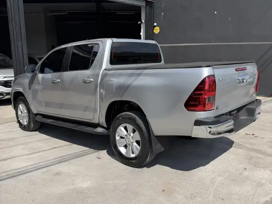 TOYOTA-HILUX-2.8 SRV 4X4 CD 16V DIESEL 4P AUTOMÁTICO TOYOTA-HILUX-2017