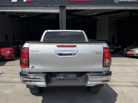 TOYOTA-HILUX-2.8 SRV 4X4 CD 16V DIESEL 4P AUTOMÁTICO TOYOTA-HILUX-2017