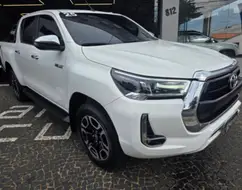 TOYOTA HILUX 2.8 D-4D TURBO DIESEL CD SRV 4X4 AUTOMÁTICO TOYOTA HILUX 2.8 D-4D TURBO DIESEL CD SRV 4X4 AUTOMÁTICO