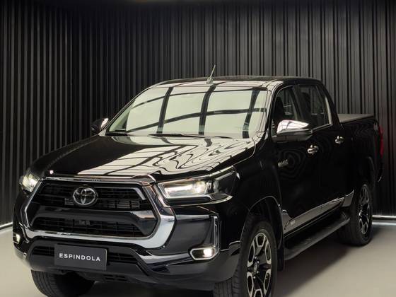 TOYOTA HILUX 2.8 D-4D TURBO DIESEL CD SRX 4X4 AUTOMÁTICO