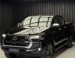TOYOTA HILUX 2.8 D-4D TURBO DIESEL CD SRX 4X4 AUTOMÁTICO TOYOTA HILUX 2.8 D-4D TURBO DIESEL CD SRX 4X4 AUTOMÁTICO