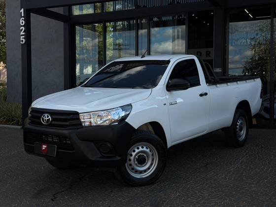 TOYOTA HILUX 2.8 D-4D TURBO DIESEL CS 4X4 MANUAL