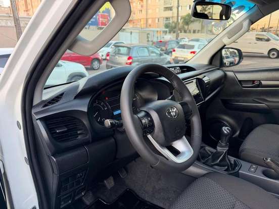 TOYOTA-HILUX-2.8 POWER PACK 4X4 CD 16V DIESEL 4P MANUAL TOYOTA-HILUX-2020