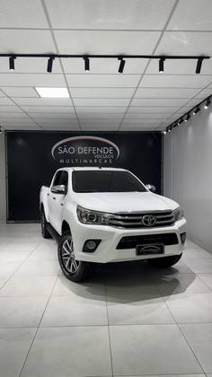 TOYOTA HILUX 2.8 SRX 4X4 CD 16V DIESEL 4P AUTOMÁTICO