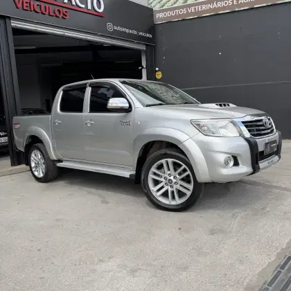 TOYOTA HILUX 3.0 SR 4X4 CD 16V TURBO INTERCOOLER DIESEL 4P MANUAL