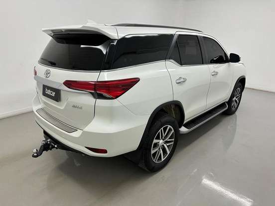 TOYOTA-HILUX SW4-2.8 SRX 4X4 16V TURBO INTERCOOLER DIESEL 4P AUTOMÁTICO TOYOTA-HILUX SW4-2018