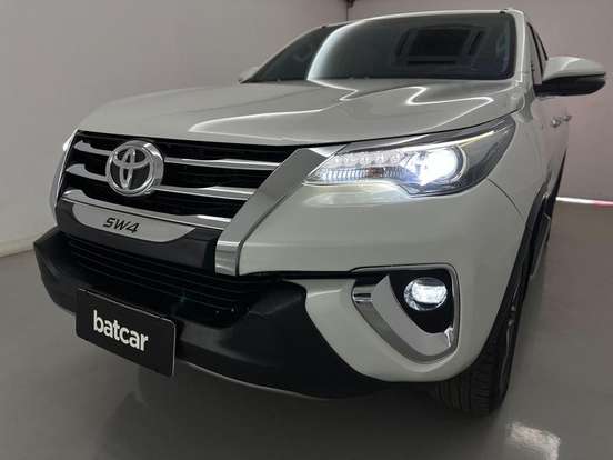TOYOTA-HILUX SW4-2.8 SRX 4X4 16V TURBO INTERCOOLER DIESEL 4P AUTOMÁTICO TOYOTA-HILUX SW4-2018