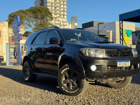 TOYOTA HILUX SW4 3.0 SRV 4X4 16V TURBO INTERCOOLER DIESEL 4P AUTOMÁTICO