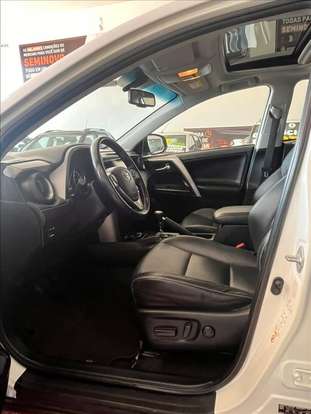 TOYOTA-RAV4-2018