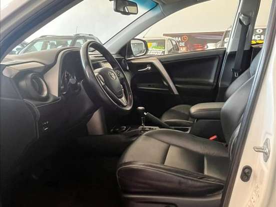 TOYOTA-RAV4-2.0 16V GASOLINA 4P AUTOMÁTICO TOYOTA-RAV4-2018