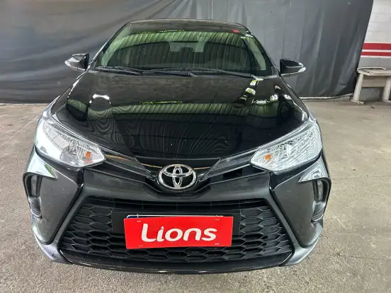 TOYOTA-YARIS-2023
