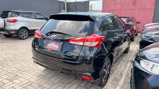 TOYOTA-YARIS-2019