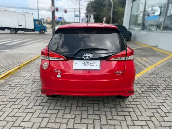TOYOTA-YARIS-2018