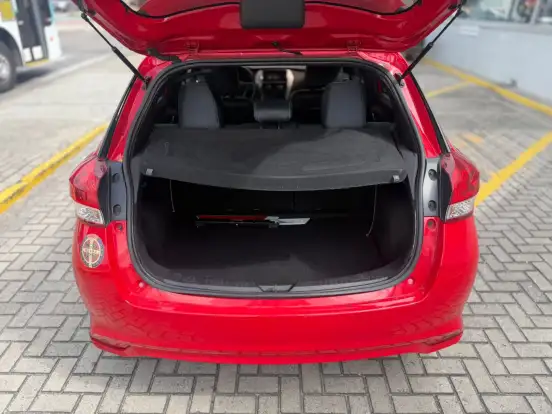 TOYOTA-YARIS-2018