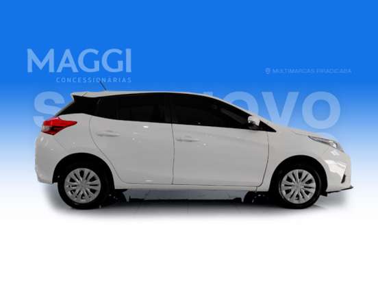 TOYOTA-YARIS-2024