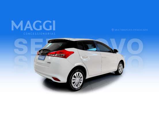 TOYOTA-YARIS-2024