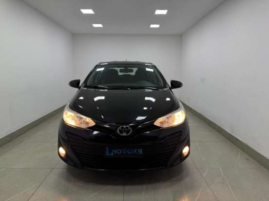 TOYOTA-YARIS-2019