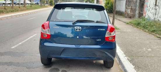 TOYOTA-ETIOS-2015
