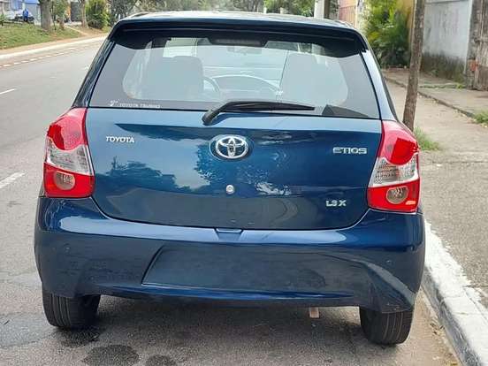 TOYOTA-ETIOS-1.3 X 16V FLEX 4P MANUAL TOYOTA-ETIOS-2015