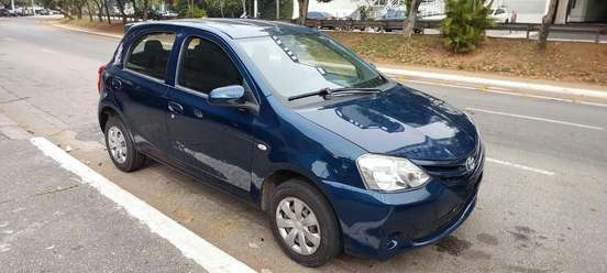 TOYOTA-ETIOS-2015