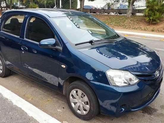 TOYOTA-ETIOS-1.3 X 16V FLEX 4P MANUAL TOYOTA-ETIOS-2015