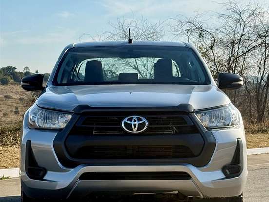 TOYOTA-HILUX-2.8 D-4D TURBO DIESEL CD POWER PACK 4X4 MANUAL TOYOTA-HILUX-2021