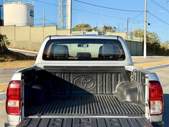 TOYOTA-HILUX-2.8 D-4D TURBO DIESEL CD POWER PACK 4X4 MANUAL TOYOTA-HILUX-2021
