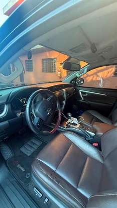 TOYOTA-HILUX SW4-2017