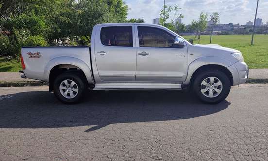 TOYOTA-HILUX SW4-3.0 SRV 4X4 16V TURBO INTERCOOLER DIESEL 4P MANUAL TOYOTA-HILUX SW4-2010