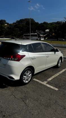 TOYOTA-YARIS-2019