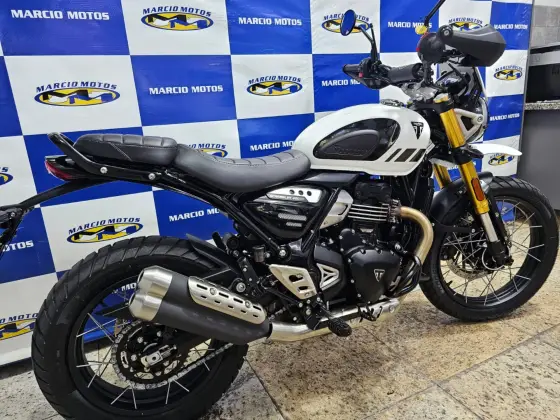 TRIUMPH SCRAMBLER 400 XC TRIUMPH SCRAMBLER 400 XC