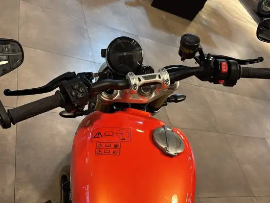TRIUMPH-SPEED TWIN RS TRIUMPH-SPEED TWIN RS-2026