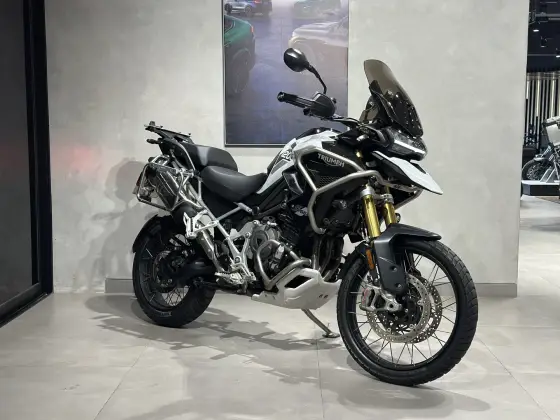 TRIUMPH TIGER 1200 RALLY PRO TRIUMPH TIGER 1200 RALLY PRO
