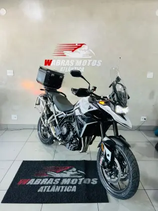 TRIUMPH TIGER 900 GT TRIUMPH TIGER 900 GT
