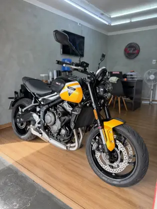 TRIUMPH TRIDENT 660 TRIUMPH TRIDENT 660
