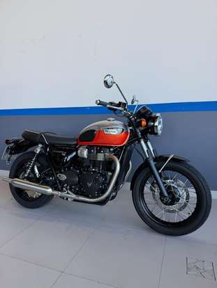 TRIUMPH-BONNEVILLE T100 900-2025